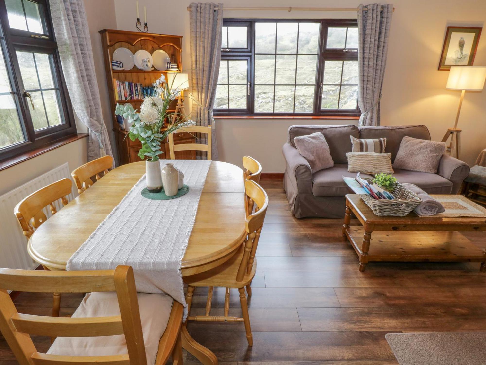 Corrib Villa Glentrasna ภายนอก รูปภาพ